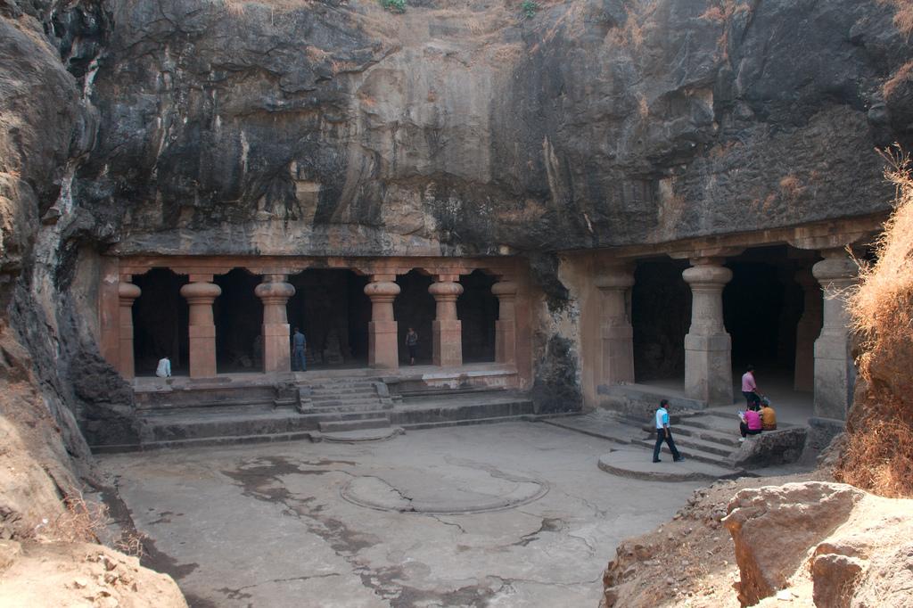elephanta-caves